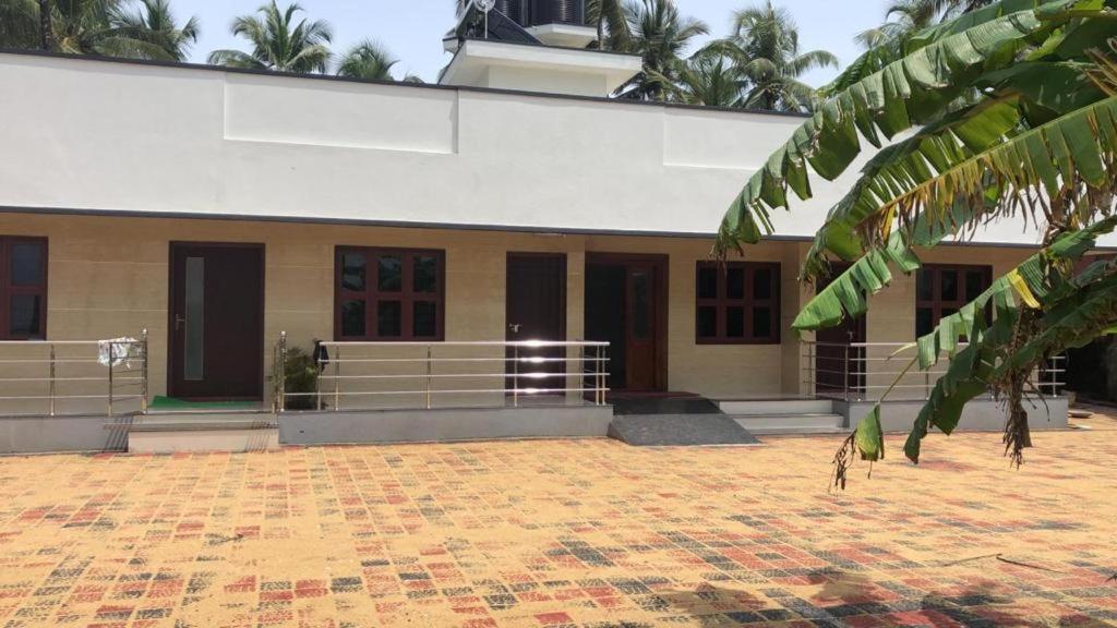 Delta Hospitality - Sea Facing With A Private Kalyanpur